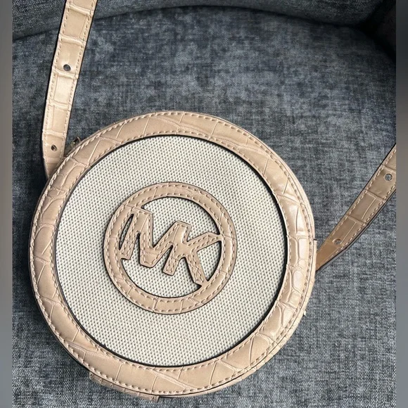 MICHAEL KORS AIDY SMALL CANTEEN CROSSBODY PURSE CROC BUFF/CREAM MK LOGO LIKE NEW - Picture 4 of 7